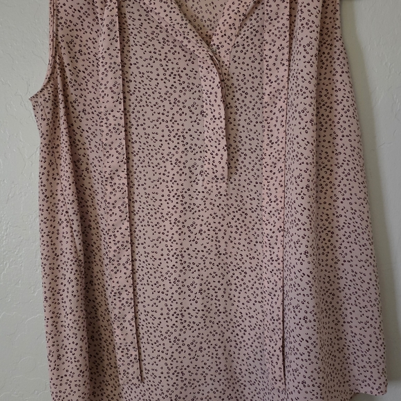 Ann Taylor Tops - Ann Taylor Blush Pink Patterned Blouse